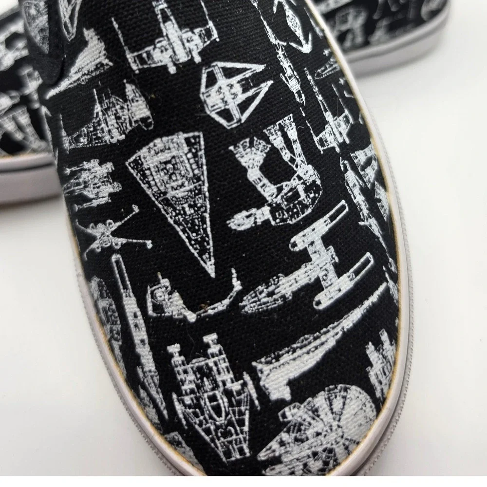 Star Wars Mens Slip On Canvas Sneakers Millennium Falcon X-Wing Black White 11